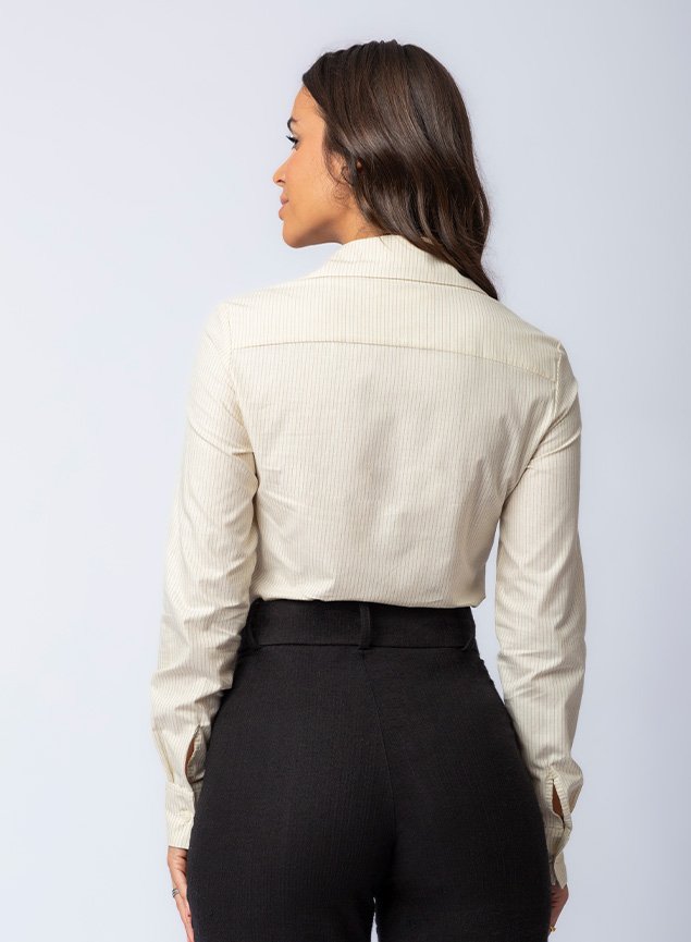 Camisa Social Feminina Listrada Bege em Algodão Egípcio