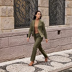 250x250 blusa marrom brisa gola alta conjunto verde