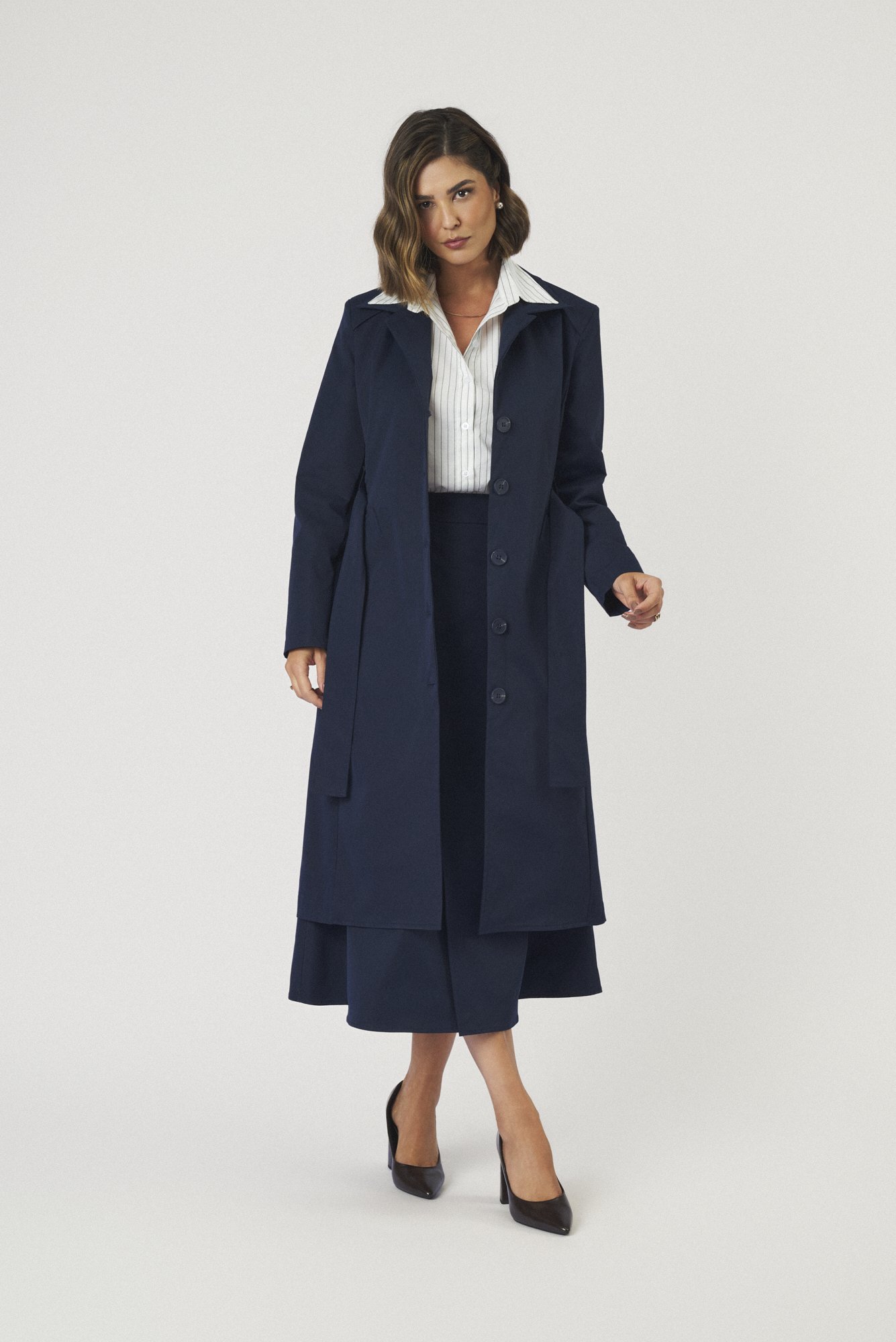 Trench Coat Alfaiataria Gabardine Impermeável Longo Marinho Manuelle