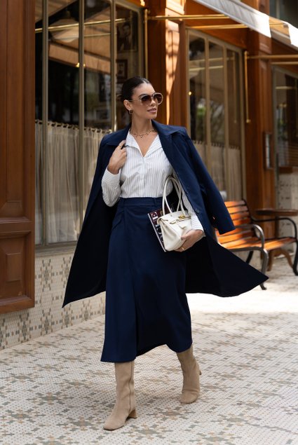 Conjunto Camisa Listrada Tiana, Trench Coat Marinho Manuelle e