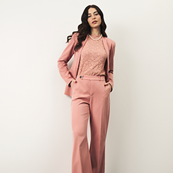 250x250 conjunto rosa flare claudette blusa renda cassandra blazer rosa natasha